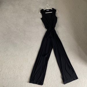Sleeveless jumpsuit
